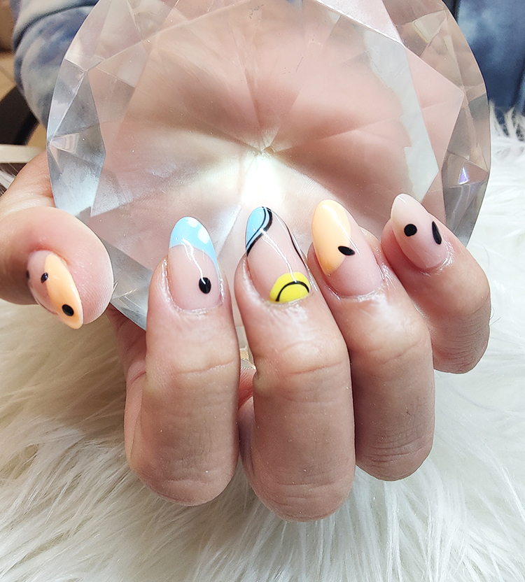 Lux Nails